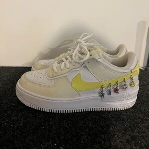 Like New  Yellow/white/tan Air Force Nike Sneaker Size 7 with Chain